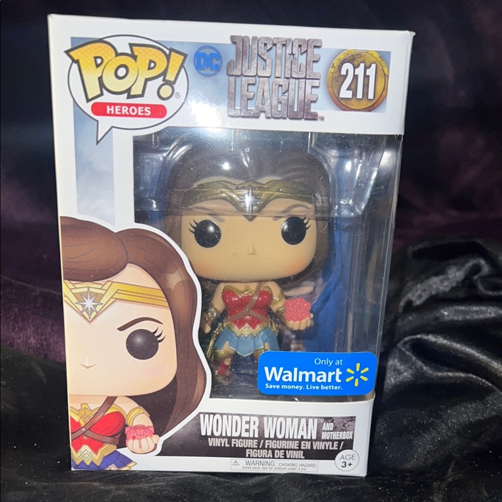Justice League Wonder Woman #211 Walmart Exclusive Pop Figure